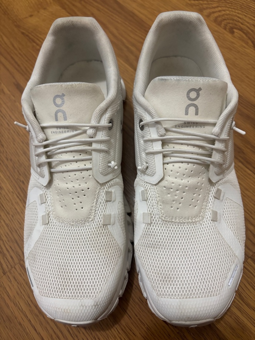 On Running All White Cloud Sneakers - Picture 6 of 10